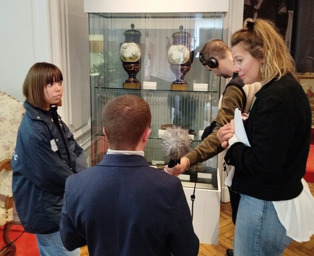 les-echanges-ont-ete-tres-nourris-au-detour-de-pieces-de-collection-avec-guillaume-girault-et-olivia-muller-1757950754